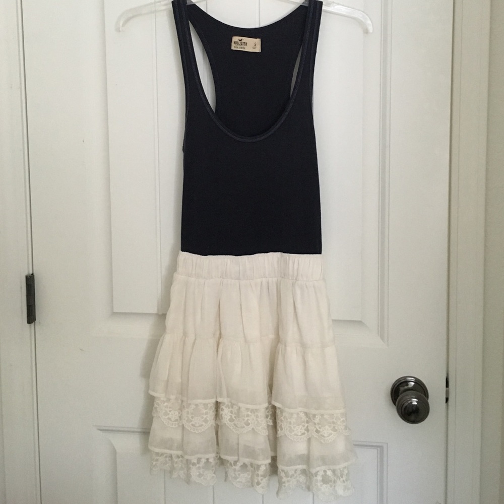 4/$25 Hollister sleeveless dress